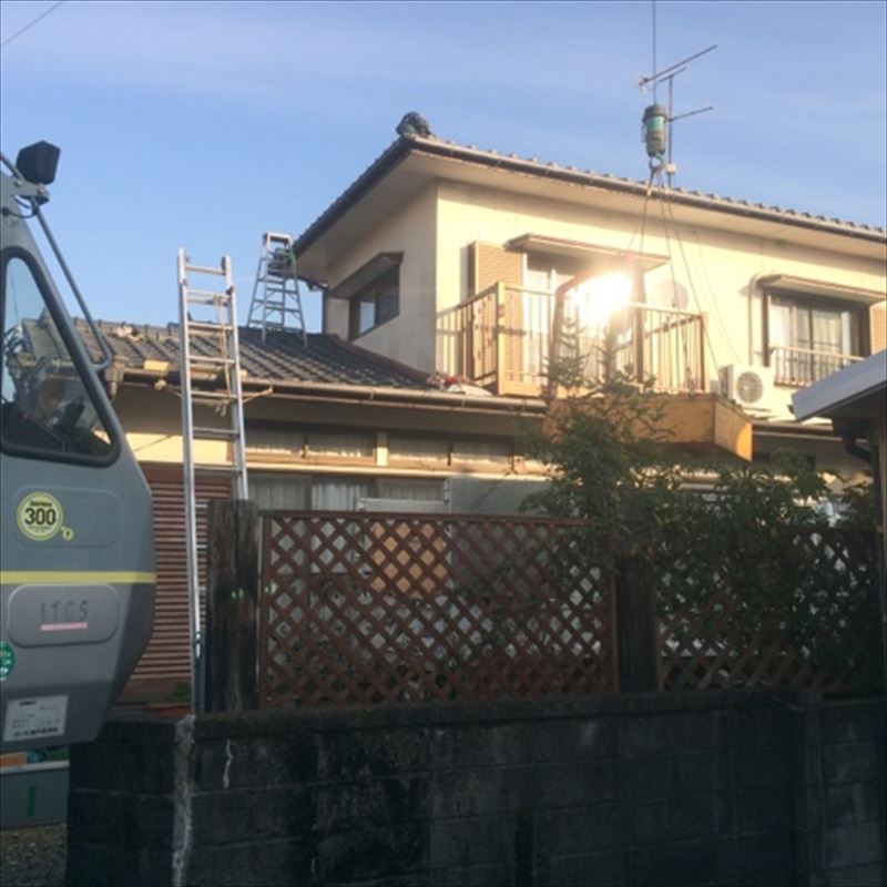 吉野ケ里町のセメント瓦屋根の撤去作業にきました