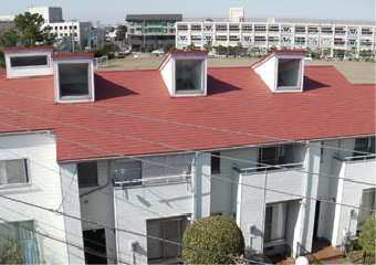 マンション一号棟の外観